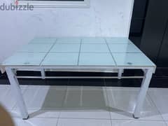 good condition Glass dining table without chairs