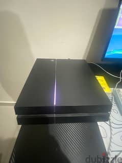 ps4 slim in perfect condition not used much