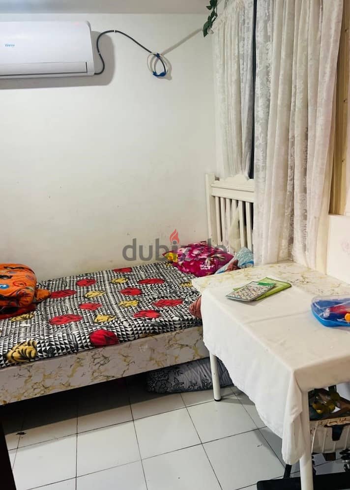 2 bhk for rent with house hold items in farwaniya blk-1 3