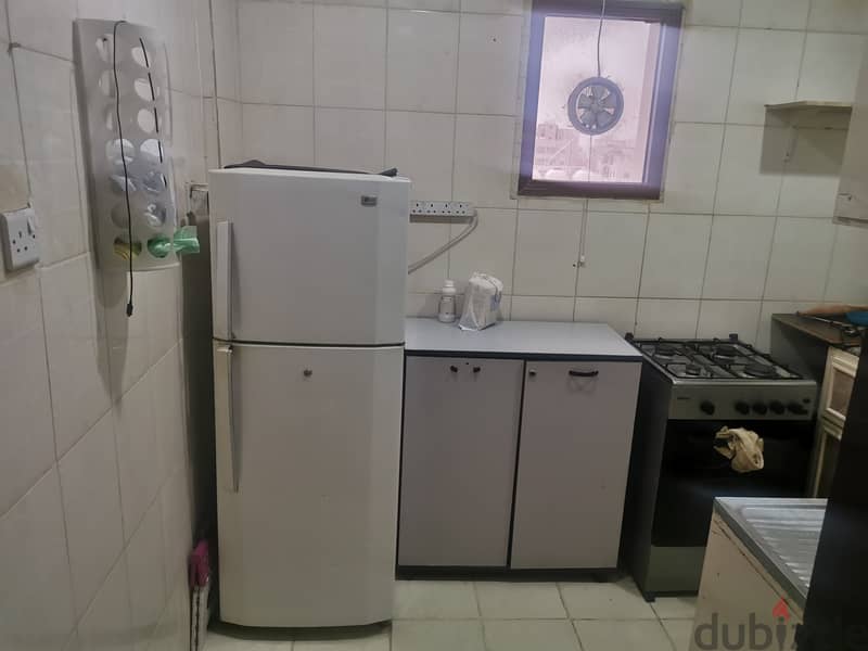 2 bhk for rent with house hold items in farwaniya blk-1 8