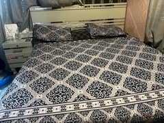 king size bed set without mettres derrsing table 0