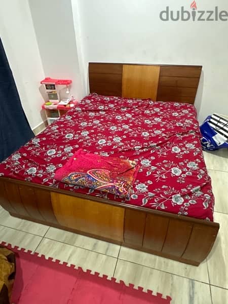 Excellent condition furniture for sale as family is leaving Kuwait 5