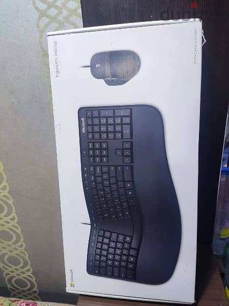 Microsoft keyboard with mouse & Audio dock 2