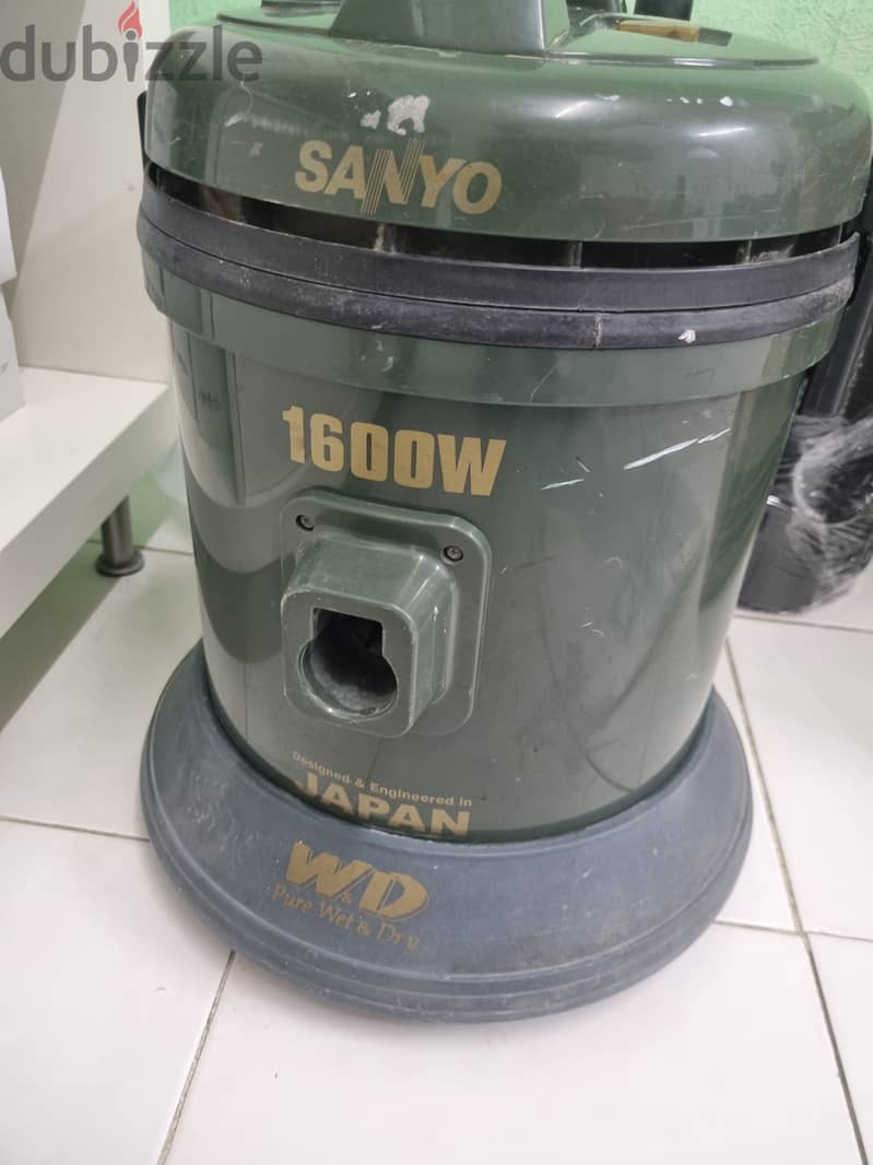Sanyo Vaccume Cleaner Dry & Wet 1