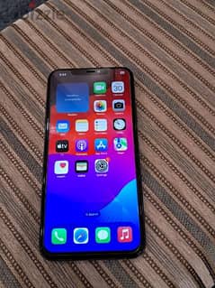 I phone 11 pro max 256gb good condition display and battery change