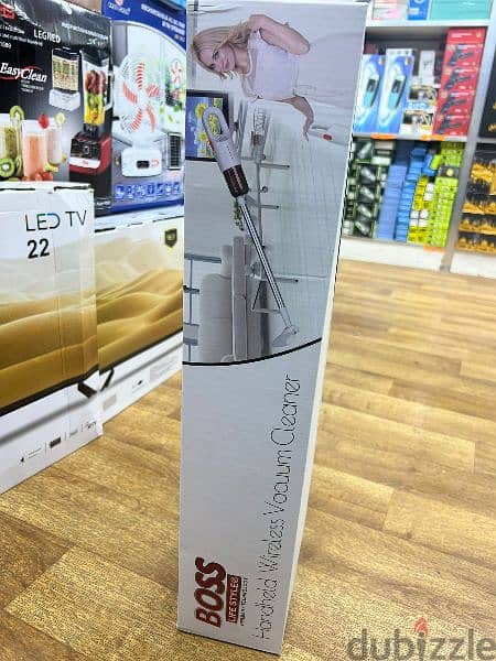 Rechargeable vacuum cleaner 1