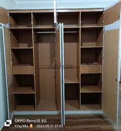 4 Door cupboard for Sale in very good condition for just KD 20