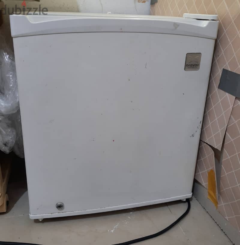 Daewoo Mini Refrigerator 0