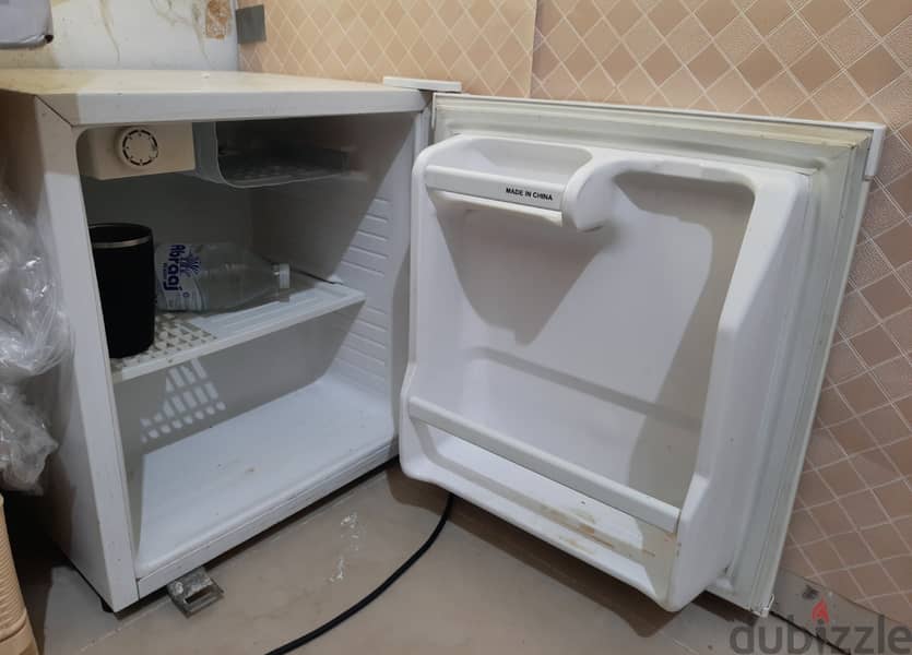 Daewoo Mini Refrigerator 1