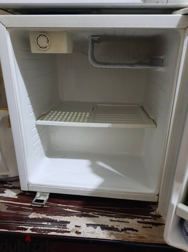 Daewoo Mini Refrigerator 3