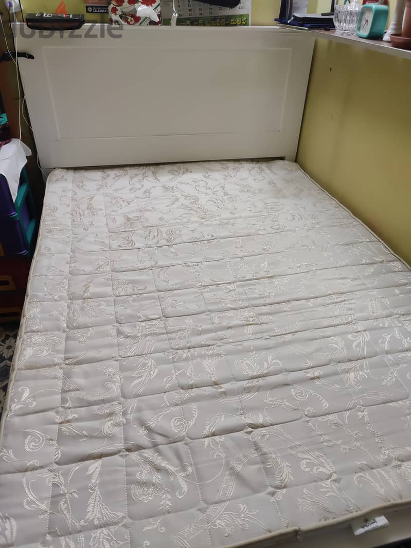 King size cotwith mattress for sale 2