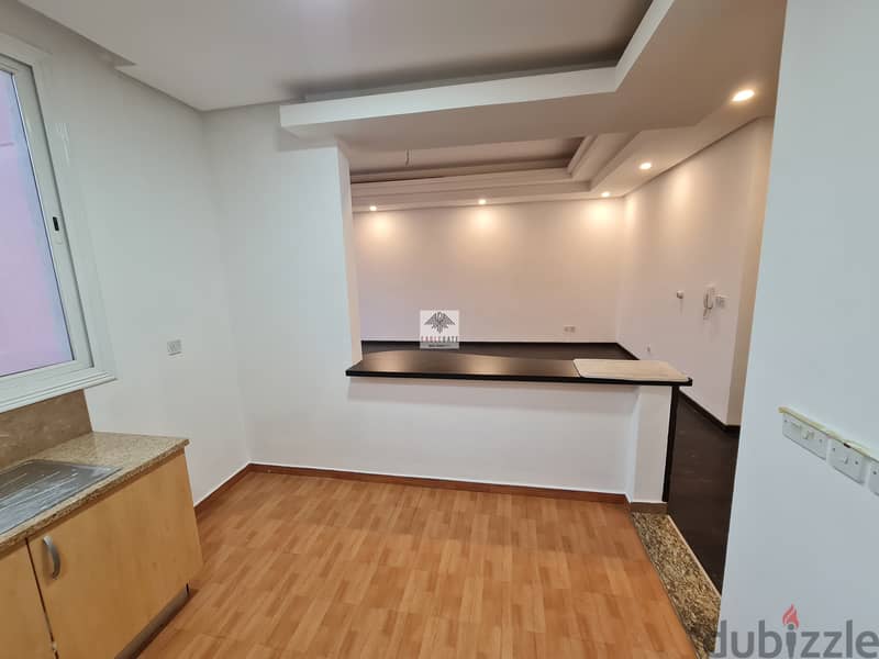 A fantastic 2 bedroom apartment with beautiful views located in Shaab 2