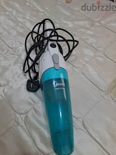 Portable vacuum cleaner
