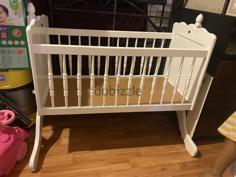 Wooden crib 1