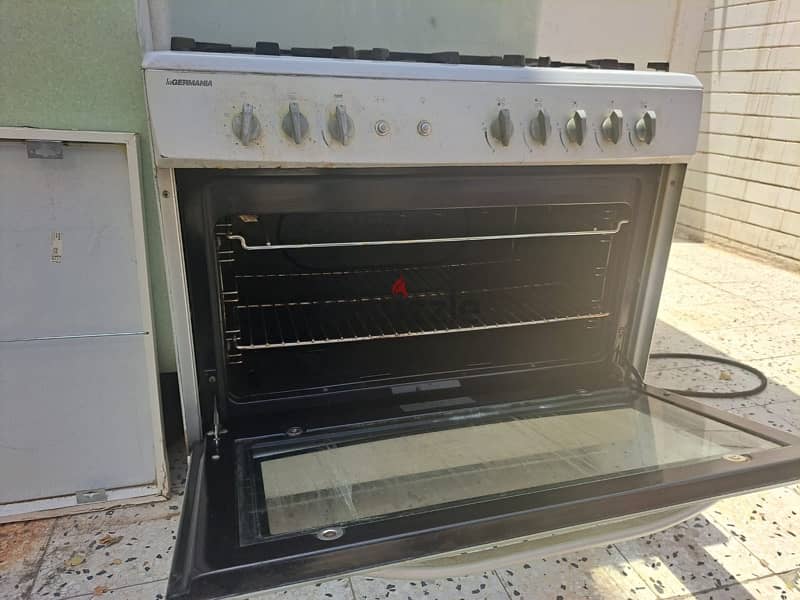 6 Burner Cooking with Oven 2