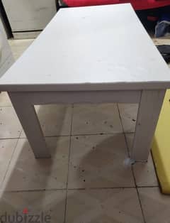 TABLE AVAILABLE FOR SALE -3KWD 0
