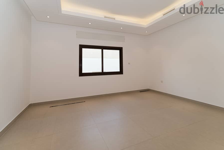 Surra – great, unfurnished, four bedroom apartment w/balcony 9