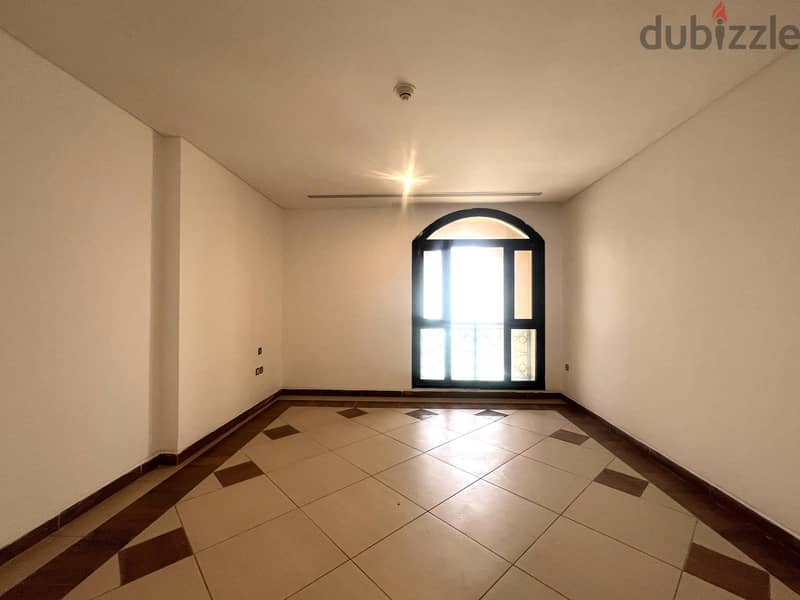 Salmiya – sea view, spacious, three bedroom apartment 7