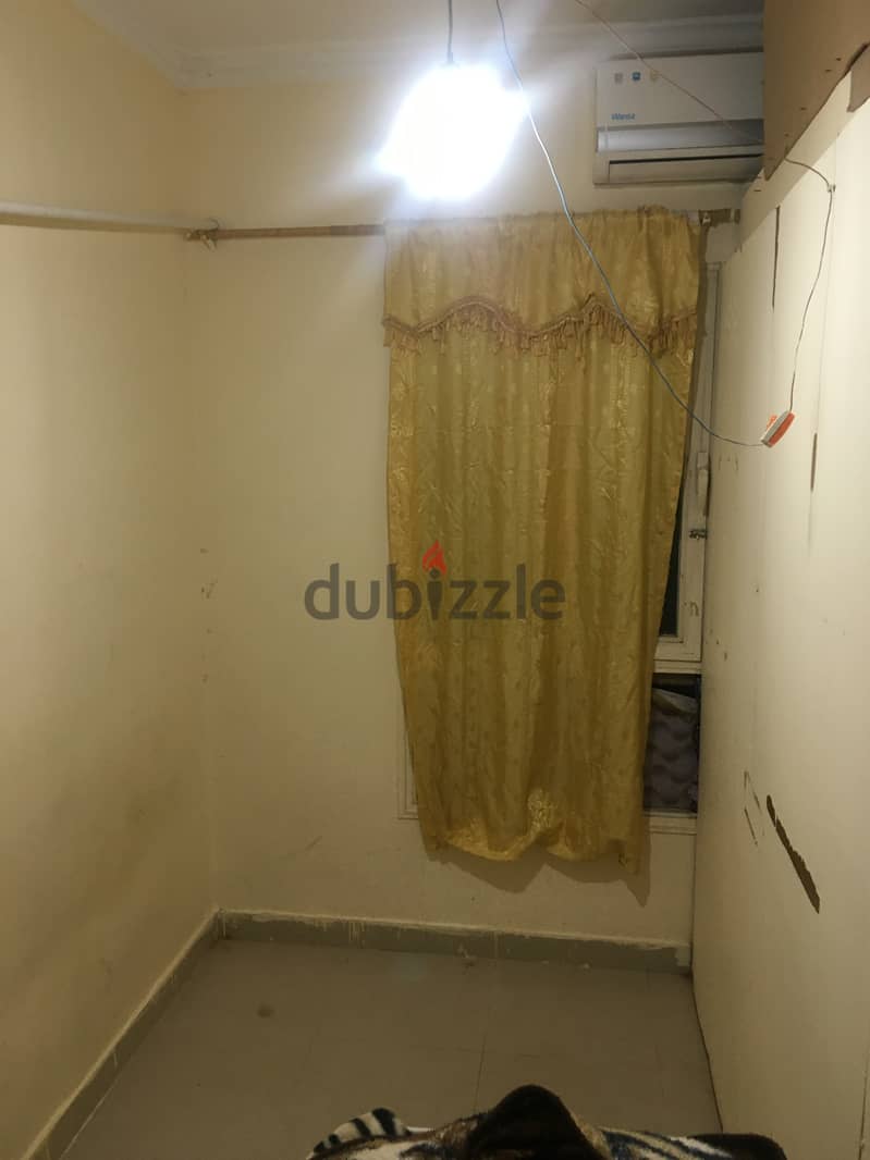 Partion room for rent in salmiya block 2 3