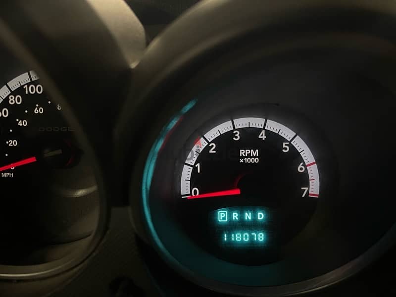 Dodge Nitro (SXT) 2011 (3.6 Litres V6) - Urgent Sale 17