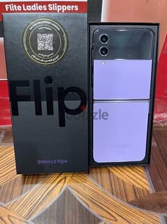 Samsung Z Flip 4 (Purple) 256GB - Amazing Condition, No Scratches!