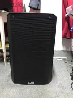 alto 15 inch pawerd spekar have only 1 pieces 0