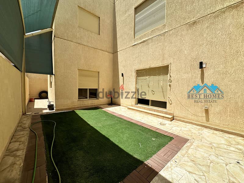 Spacious 4 Bedrooms Villa with Sea View in Salwa 7