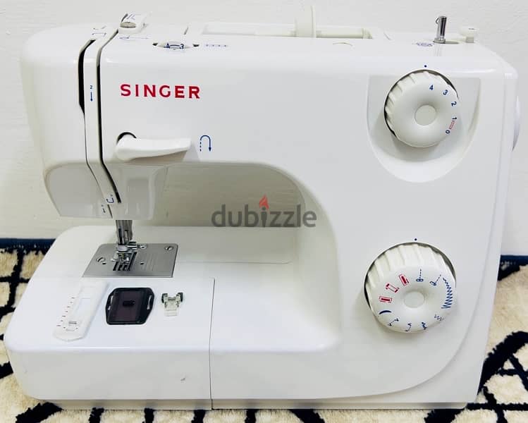 Singer Sewing Machine Model 8280 4