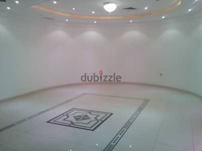 Pets friendly 4 bedroom floor in Mangaf with garden