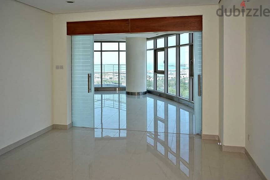 Salmiya - three bedroom sea view apartment w/pool 10