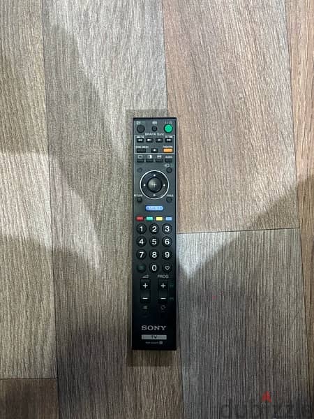 SONY 32’ TV with Panasonic home theatre system 5
