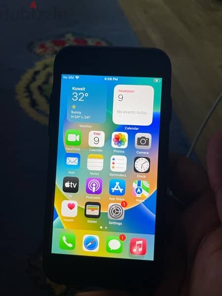 IPhone 8 used in excellent condition no scratches everything is great 7