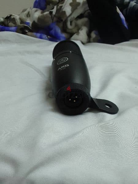 AKG p120 studio microphone . brannew condition 2