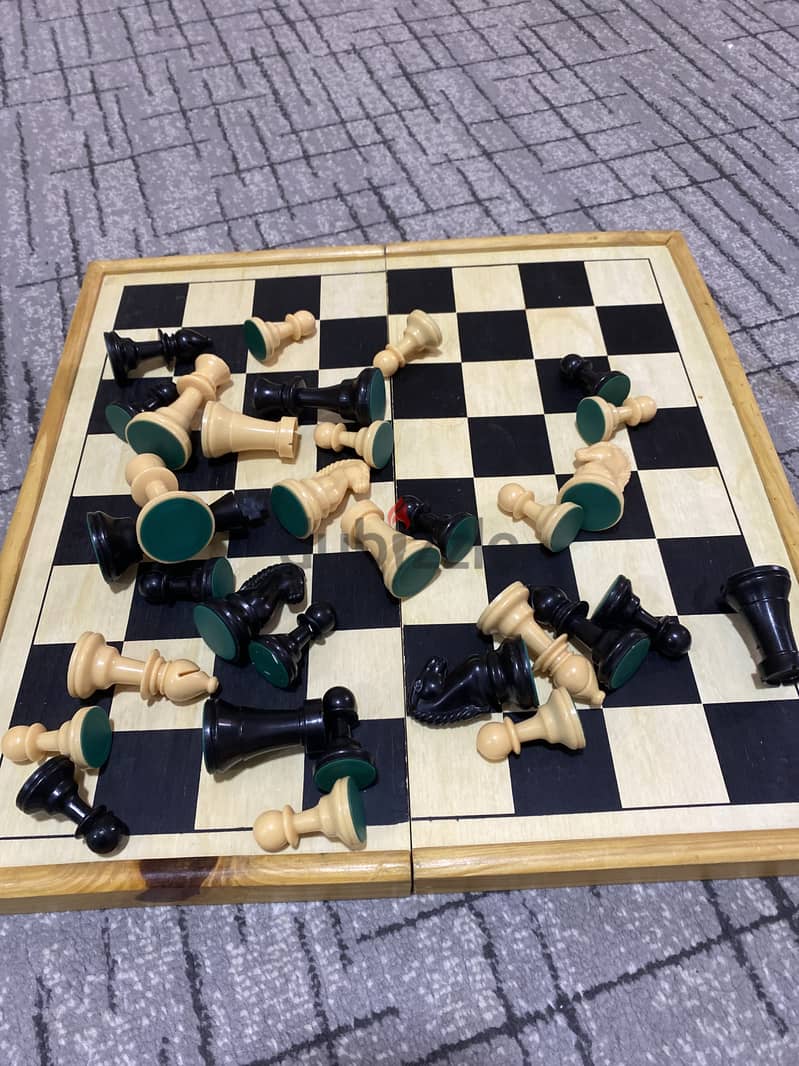 Neat and clean chess board 1