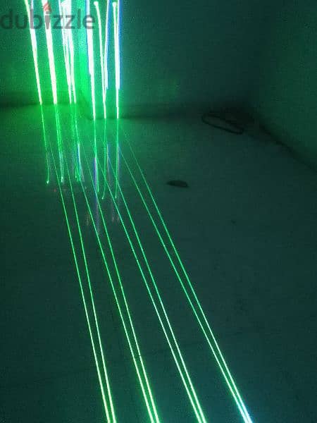 dj laser light rgb 4. brannew condition 10
