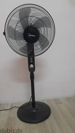 Excellent Condition Midea Standing Fan for Sale
