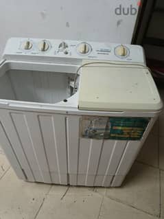 Daewoo 8-kg washing machine, half tub and dryer work well