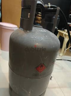 gas cylinder good condition with regulator