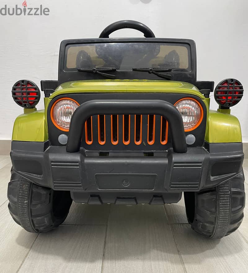 Kids jeep rechargeable (with charger) 1