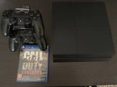 Used PS4 1 TB with 2 Controllers