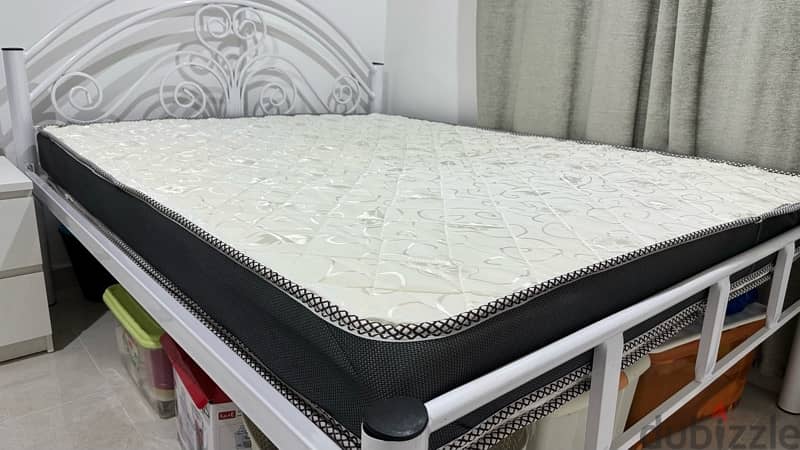 Less than 1 month used GEMS (Medicated) Mattress 160x200 for sale 2
