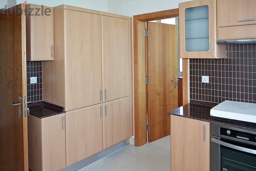 Salmiya – unfurnished, three bedroom apartments w/sea view 7