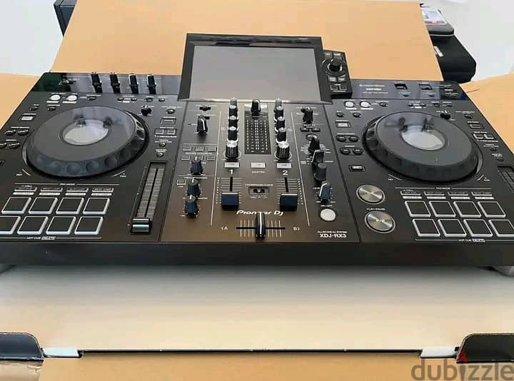 Pioneer DJ XDJ-RX3 All-in-One DJ System  Pioneer DDJ-RZX Mixer/Control 4