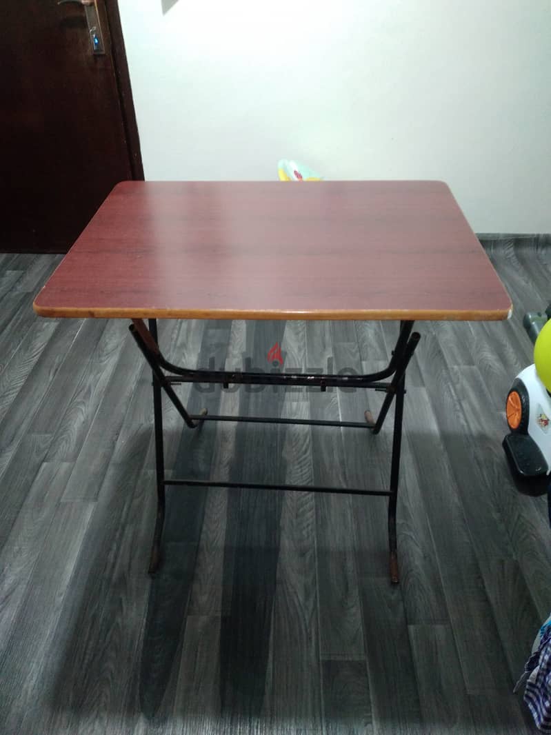 Very Very Good Foldable Table Sale 1