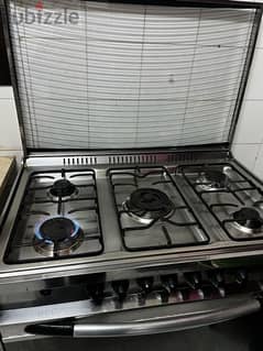 5 BURNER STOVE WITH OVEN