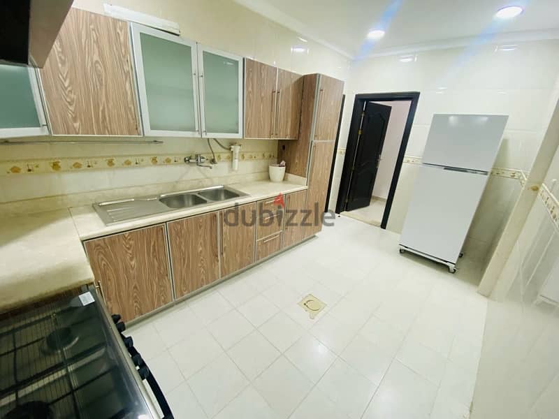 very nice 3 bedrooms villa apt in abu fatira 1