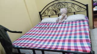 King size cot with mattress in abbasiya