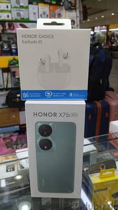 Honor x7b 5g 8+256 gb with buds new