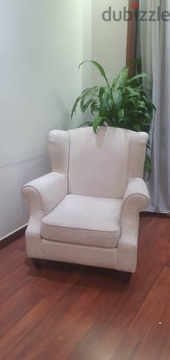 Luxury and Comfortable Arm Chair for immediate sale