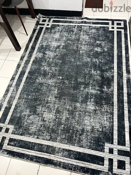 carpet. grey and white colour. good condition 1